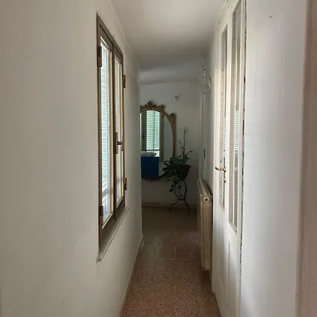 Santa Teresella A Toledo * Неаполь