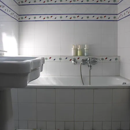 Santa Teresella A Toledo Bed & Breakfast 3*